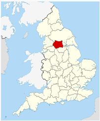 موقعیت منطقه کریکلس و شهر هادرسفیلد در کشور انگلستان
