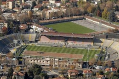 نمای هوایی از سکوی اصلی استادیوم اتلتی آزوری ده ایتالیا آتالانتا