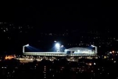 نورافکن های استادیوم بنیتو استریپه فروسینونه  در شب