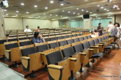 صندلی های سالن کنفرانس خبری استادیوم سانتیاگو برنابئو