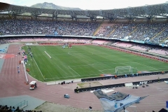 ورزشگاه سن پائولی حین یک بازی در سری آ ایتالیا سال 2014