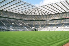 نمای بسیار زیبا از داخل استادیوم سنت جیمز پارک نیوکاسل در سال 2010