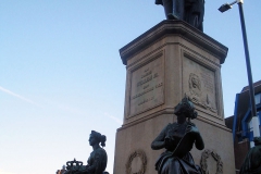 مجسمه ویلم دوم در شهر تیلبورگ