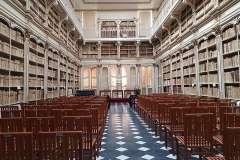 کتابخانه دانشگاه کالیاری در قرن 19