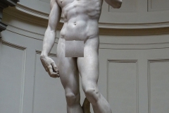 مجسمه معروف مایل آنجلو دیوید در شهر فلورانس