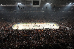 برگزاری مسابقات هاکی روی یخ در استادیوم ولتنز آرنا شالکه 04